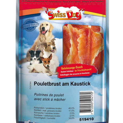 Poitrine de poulet sur un bâton à mâcher