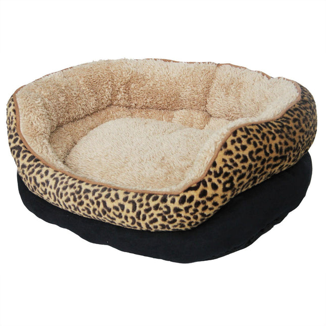 Bett Leopard